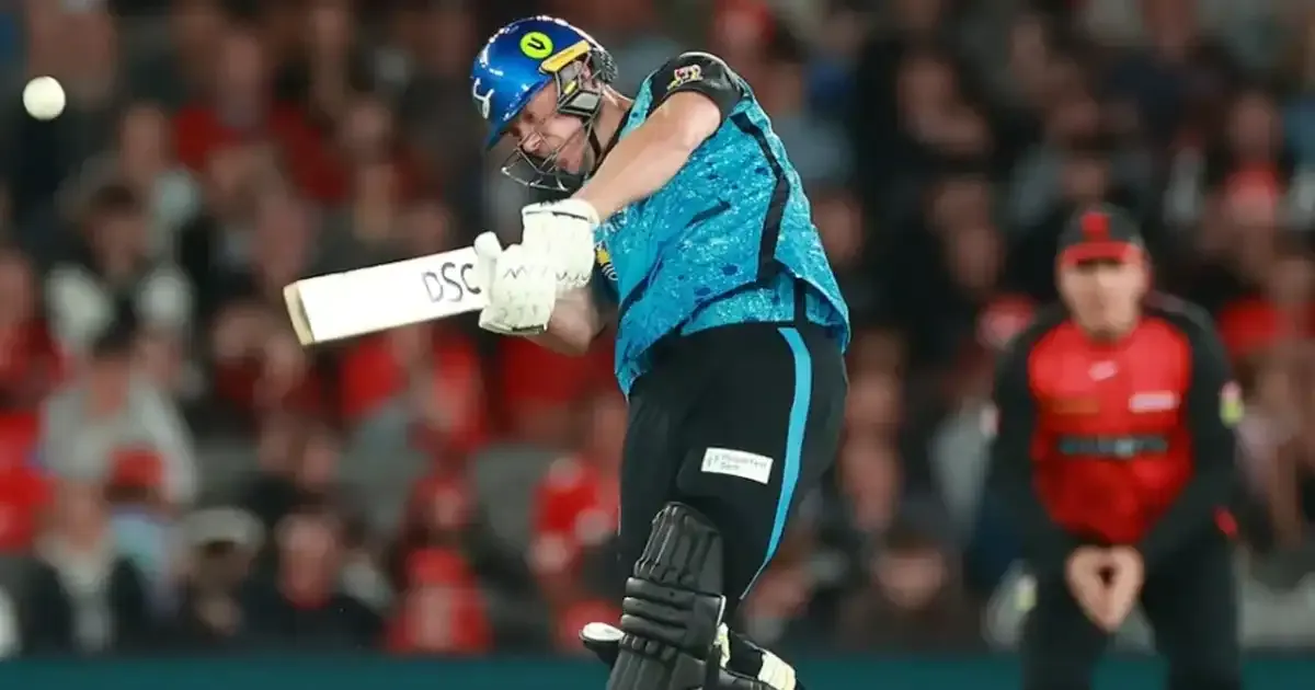 chris lynn s 51 ball 88 seals strikers comfortable win