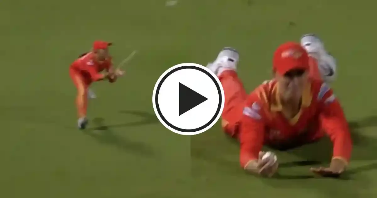 ashleigh gardner takes spectacular diving catch to dismiss up warriorz skipper deepti sharma
