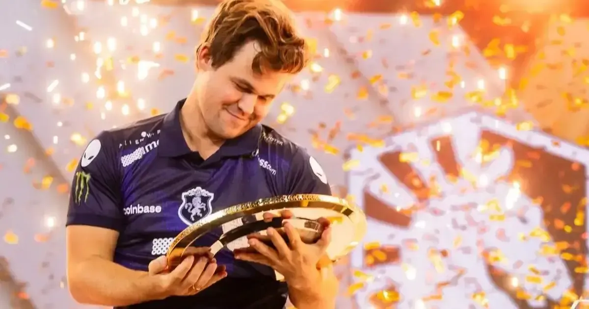 magnus carlsen wins chess esports world cup 2025