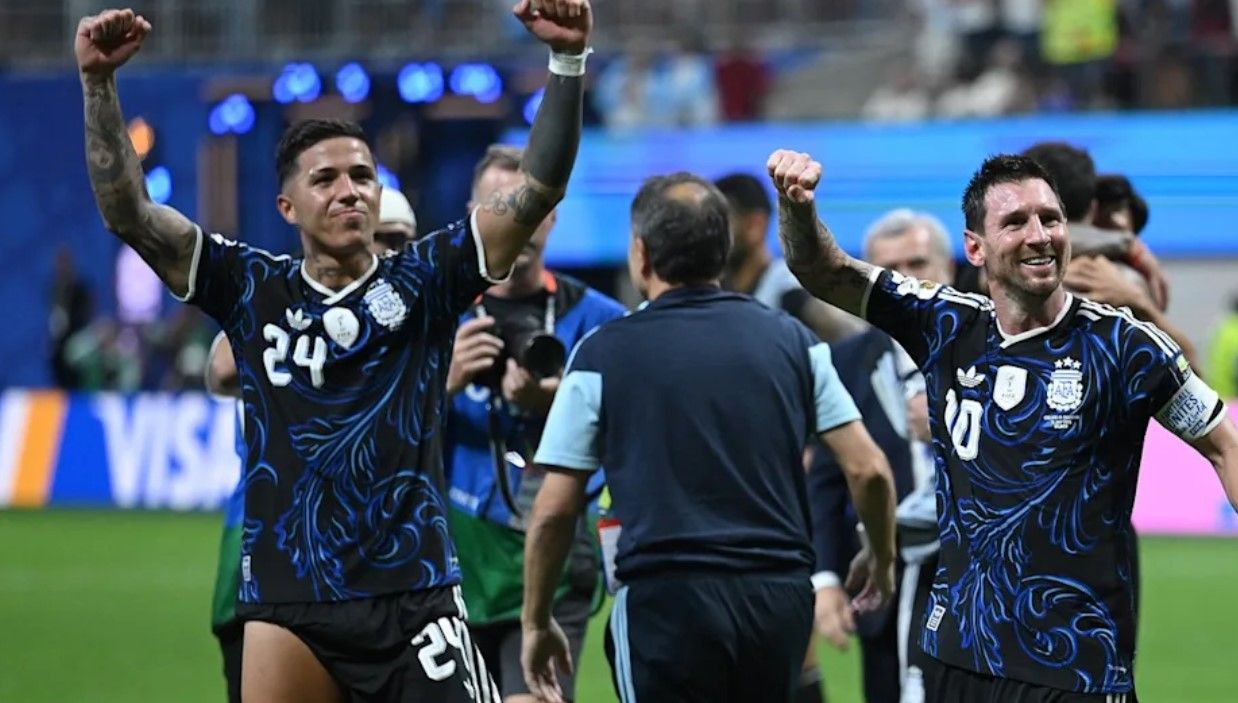 lionel messi reacts as argentina uncover england s penalty plan after semi final win at atlanta