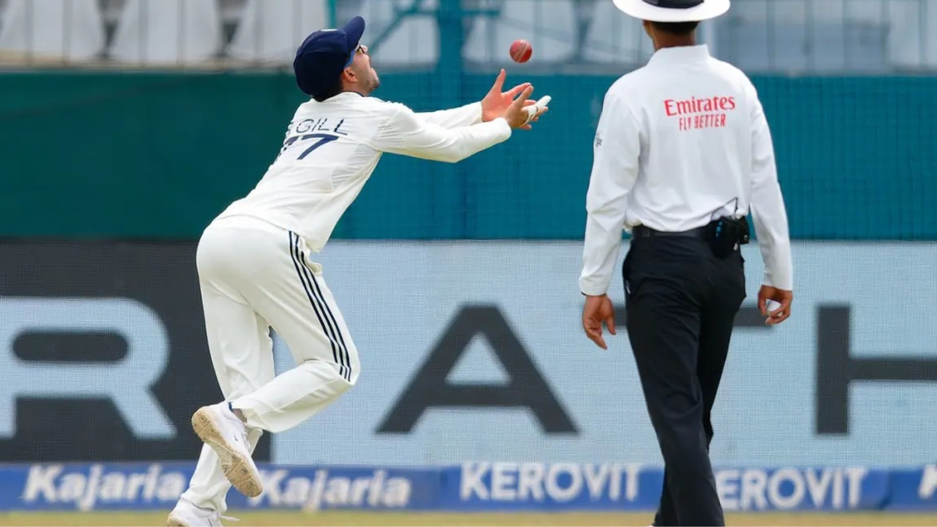 Shubman Gill takes stunning running catch to dismiss Kamindu Mendis