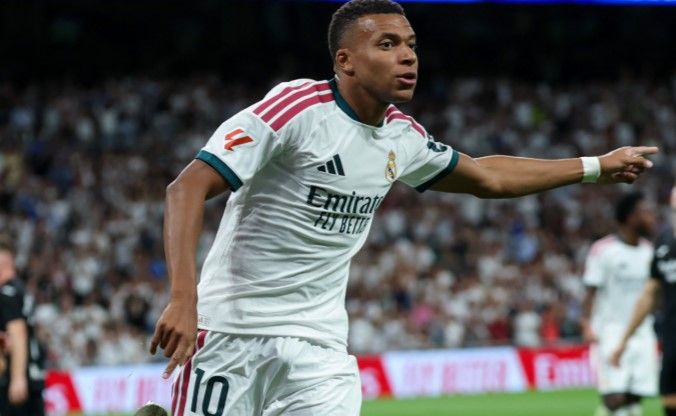 kylian mbappe scores hat trick as real madrid thrash real sociedad 4 1