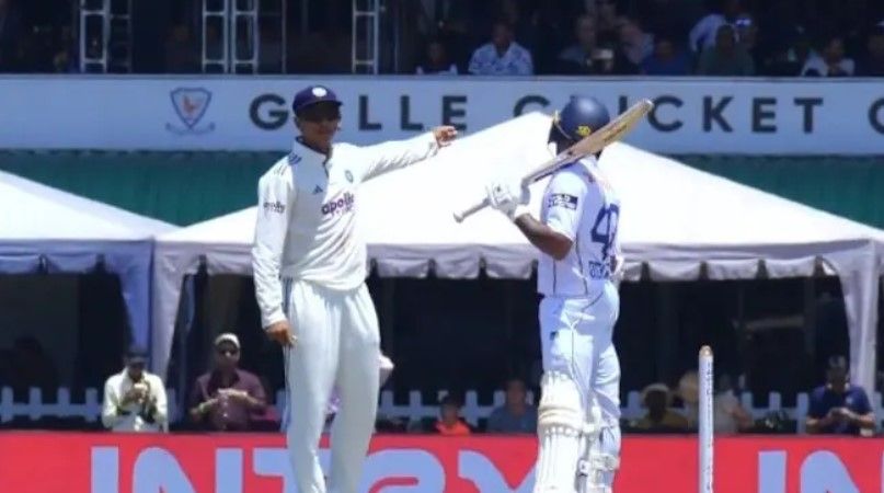 yashasvi jaiswal s cheeky banter with niroshan dickwella ends up in sri lankan losing wicket next delivery